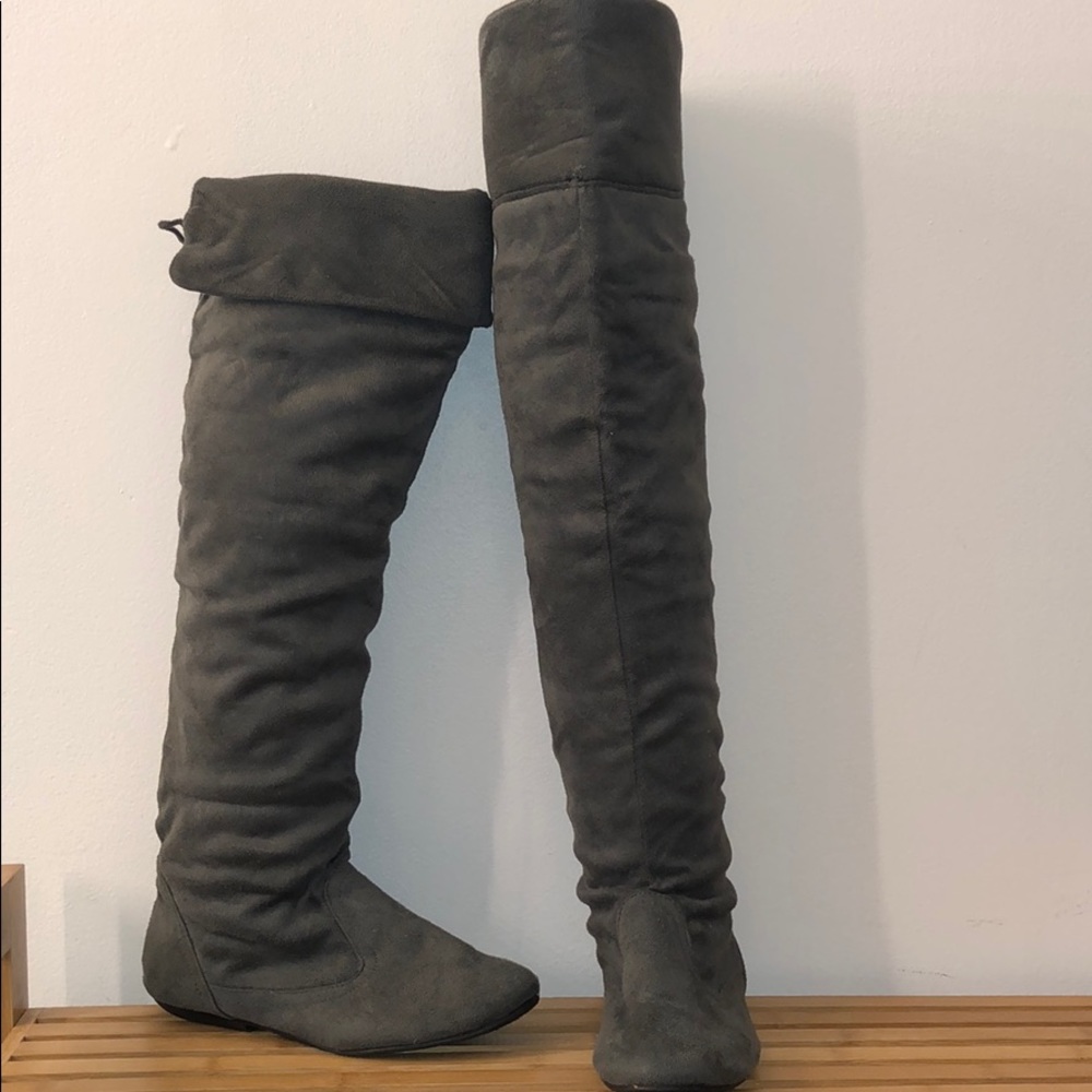 Felt high above the knee boots